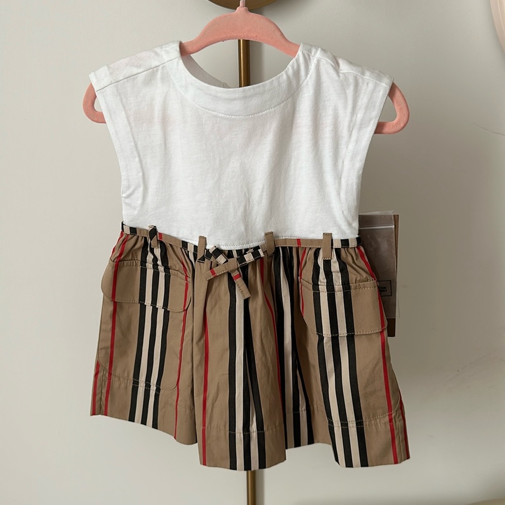 Burberry baby dress size 6 months. New with tags!